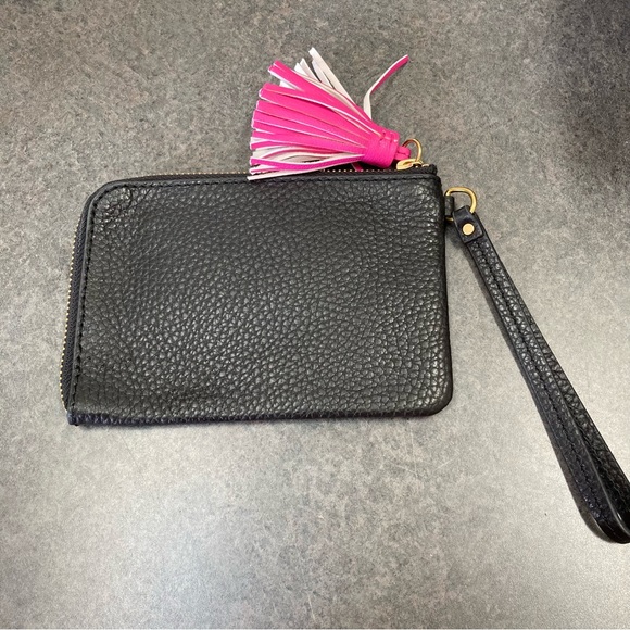 Fossil Black Tara Wristlet Black With Pink Tassel - NWT - Picture 5 of 9